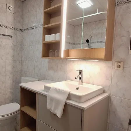 Inge - Downtown קפרון