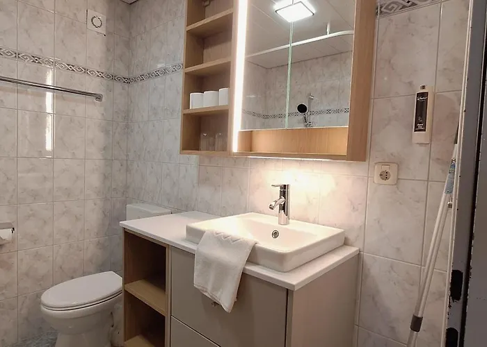 Inge - Downtown קפרון